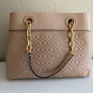 Tory Burch quilted bag in light oak